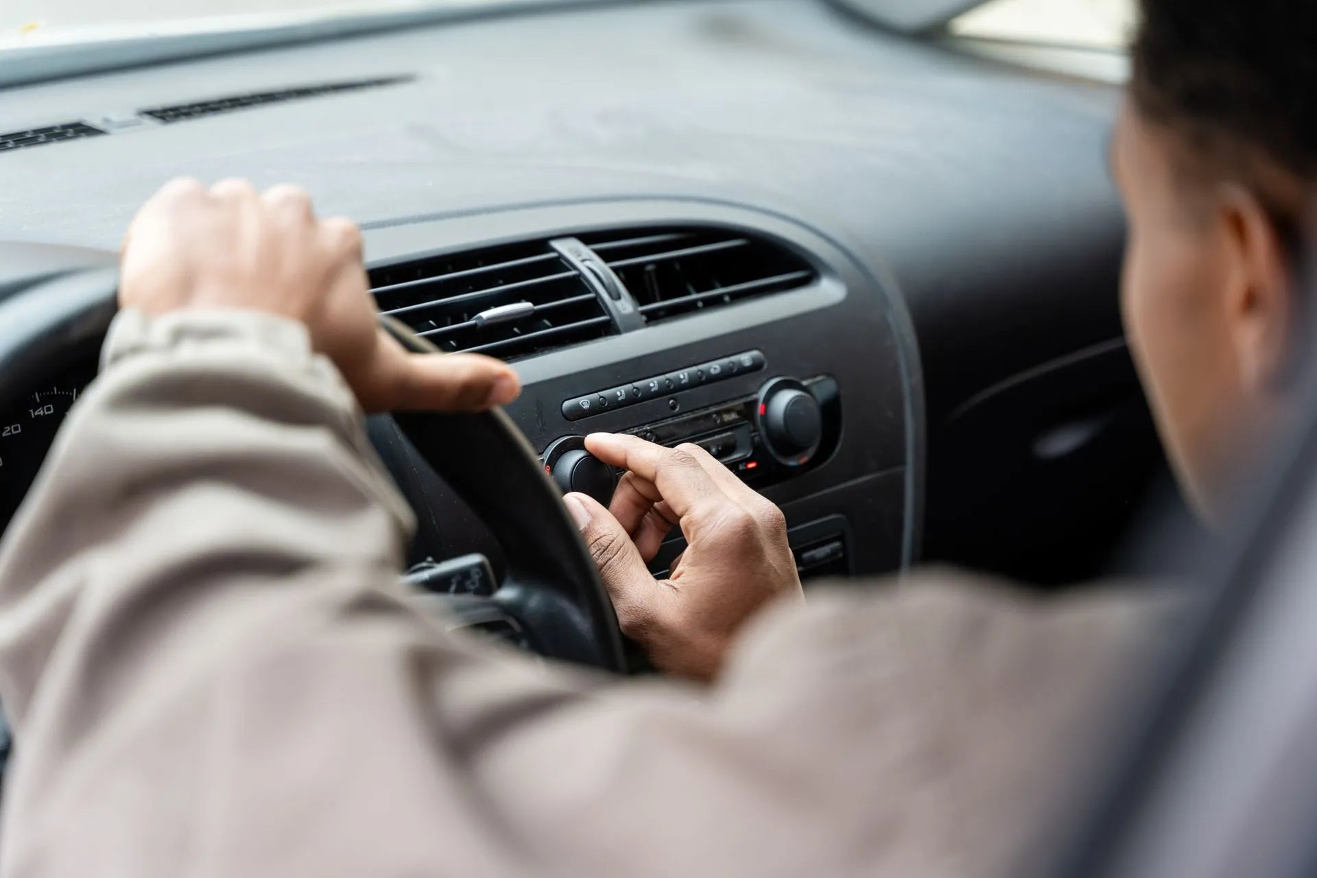 How to Keep Your Car Air Conditioning Running Smoothly
